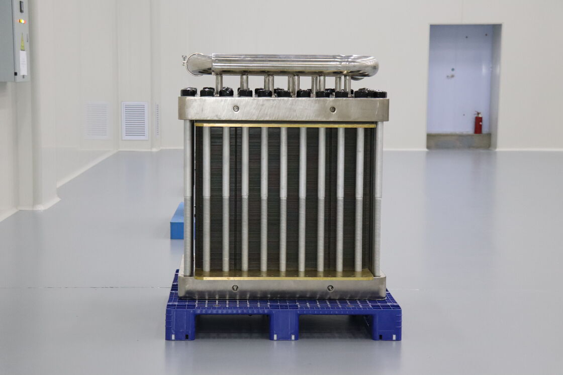 Green Hydrogen Production Plant Water Electrolyzer with 99.9995% Purity 80-250Nm3/hr Flow Capacity